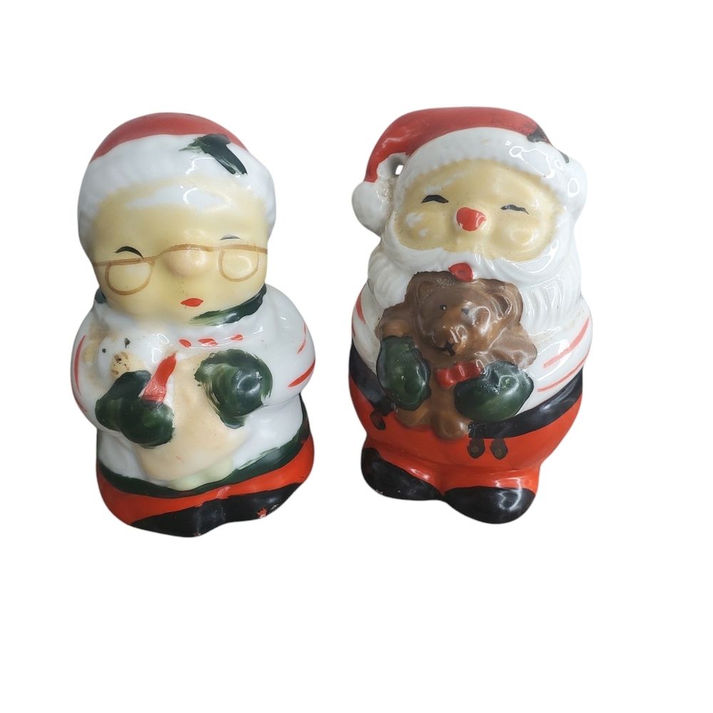 Vintage Christmas salt & pepper shakers Santa and Mrs. Clause
